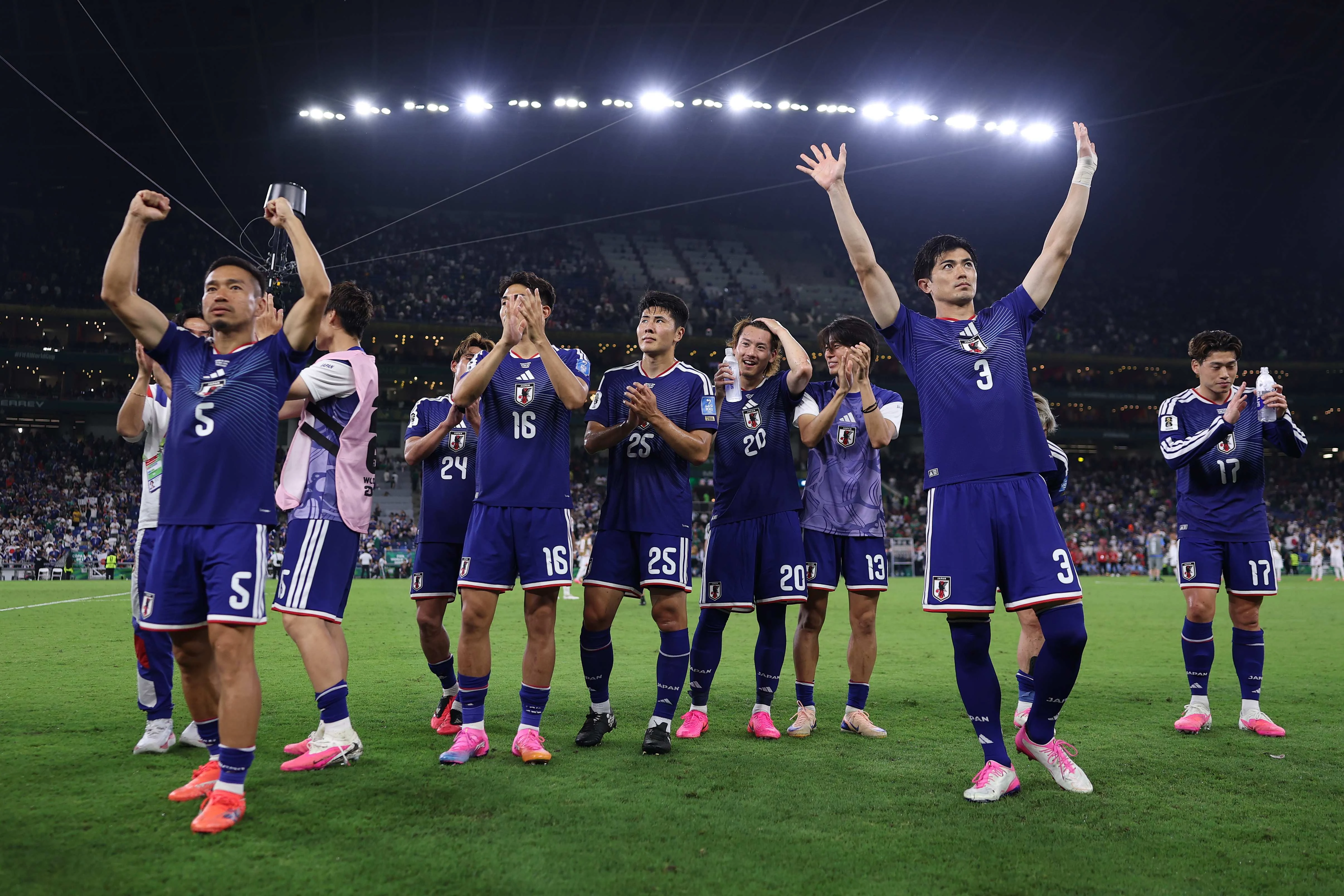 阿根廷队点球大战五比四险胜英格兰队晋级世界杯四强